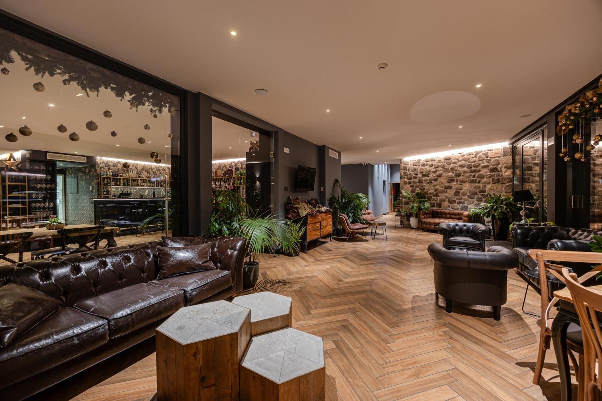 Deville & Spa 科斯特曼诺 外观 照片